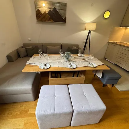 U345 - Vucko - Private Host Apartamento